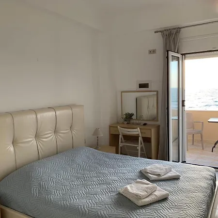 Pelini Apartment Kalamaki  Exterior photo
