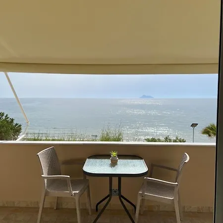 Pelini Apartment Kalamaki  Exterior photo